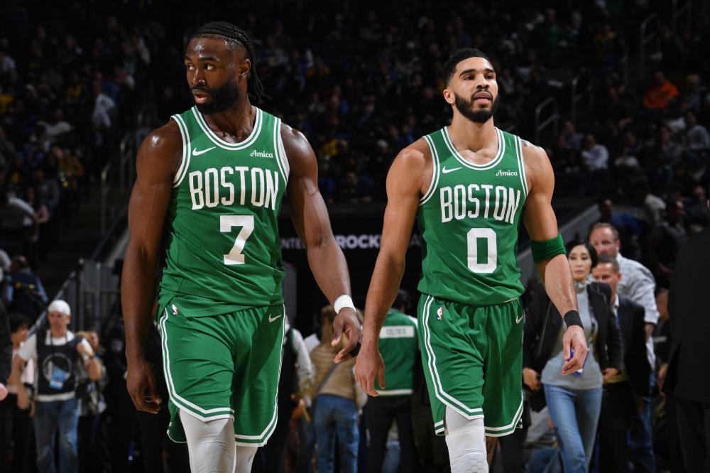 他用自己的 他用自己的