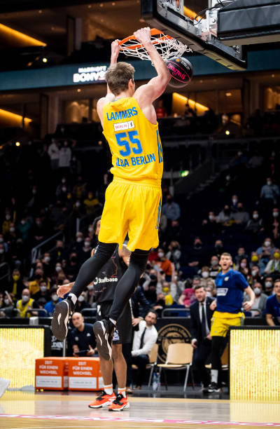 他们再次以 他们再次以